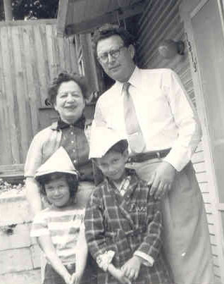The short one is my sister, Dori.  Saba and Safta are Hebrew for Grandpa and Grandma, but for many years, I thought those were their names.